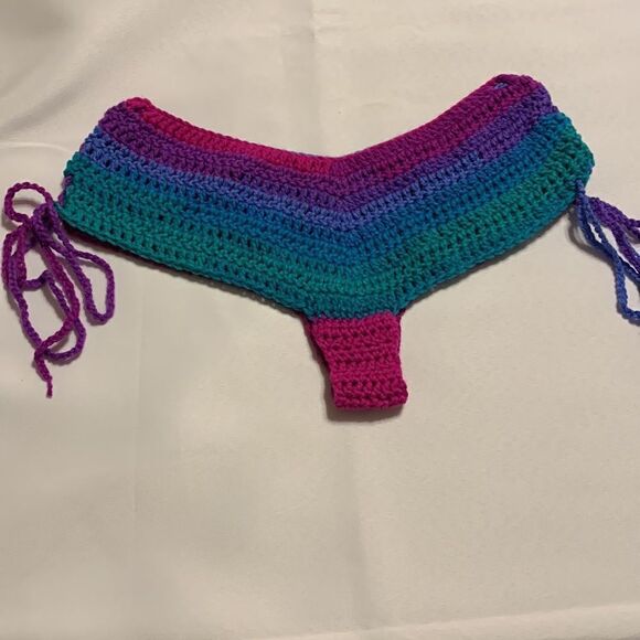 Hand Crocheted OSFM Bikini Top & Bottom (with mask;) - Picture 4 of 11